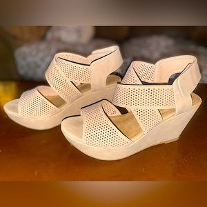 Elegant Beige Wedges w/ Velcro Straps